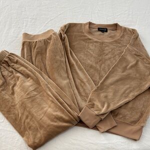 Summersalt Velour Lounge Set